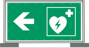 Bauzaunbanner Mesh Grün mit Rettungszeichen nach DIN ISO 7010 Defibrillator links